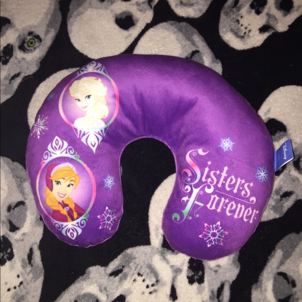 Disney’s Frozen ❄️ Children’s Neck Pillow